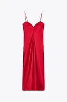 ROBE MI-LONGUE SATINÉE AVEC DÉCOLLETÉ EN CŒUR