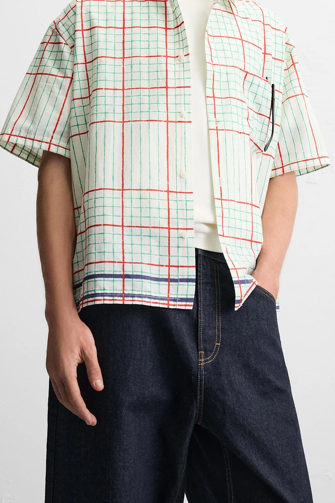 BOXY FIT PLAID SHIRT