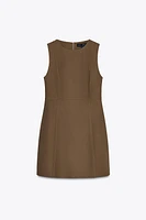 ROBE COURTE SANS MANCHES