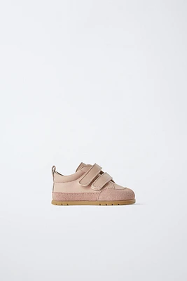 BAREFOOT LEATHER STRAP SNEAKERS
