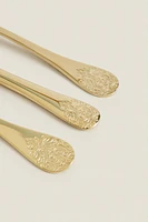 3-PIECE FLATWARE SET WITH DECORATIVE ENGRAVED DESIGN