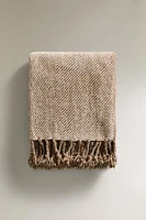 CONTRAST TWO-TONE CHENILLE BLANKET