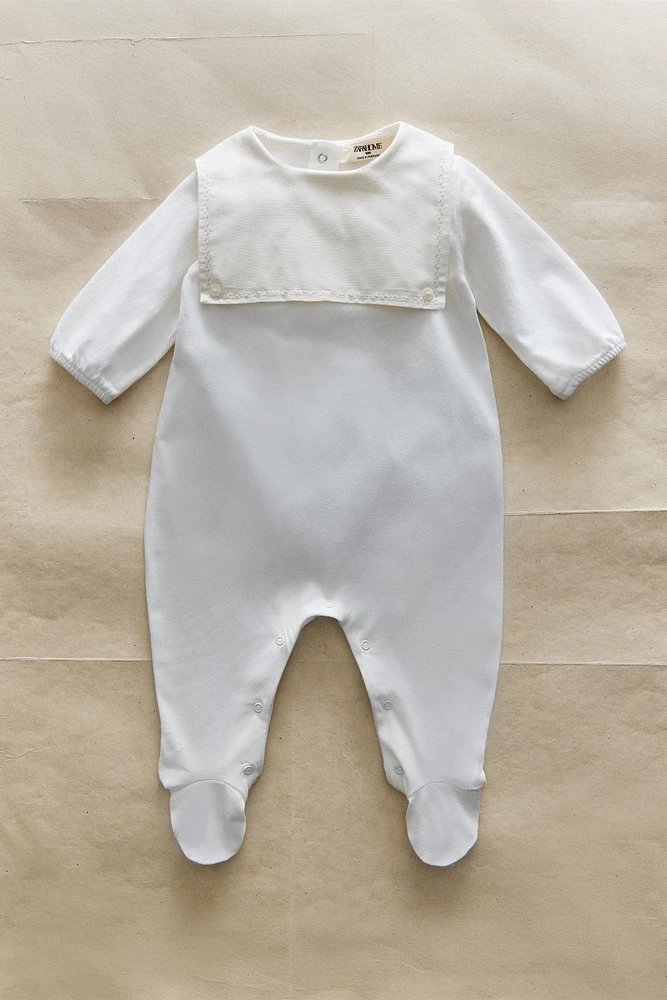 CHILDREN'S FOOTED ROMPER WITH BIB COLLAR