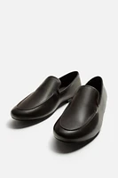 LEATHER LOAFERS