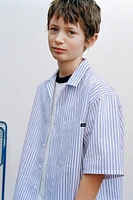 STRIPED SPREAD COLLAR SHIRT