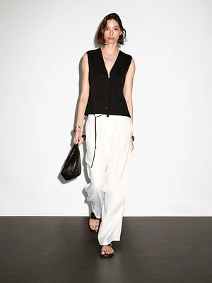 V-neck knit vest