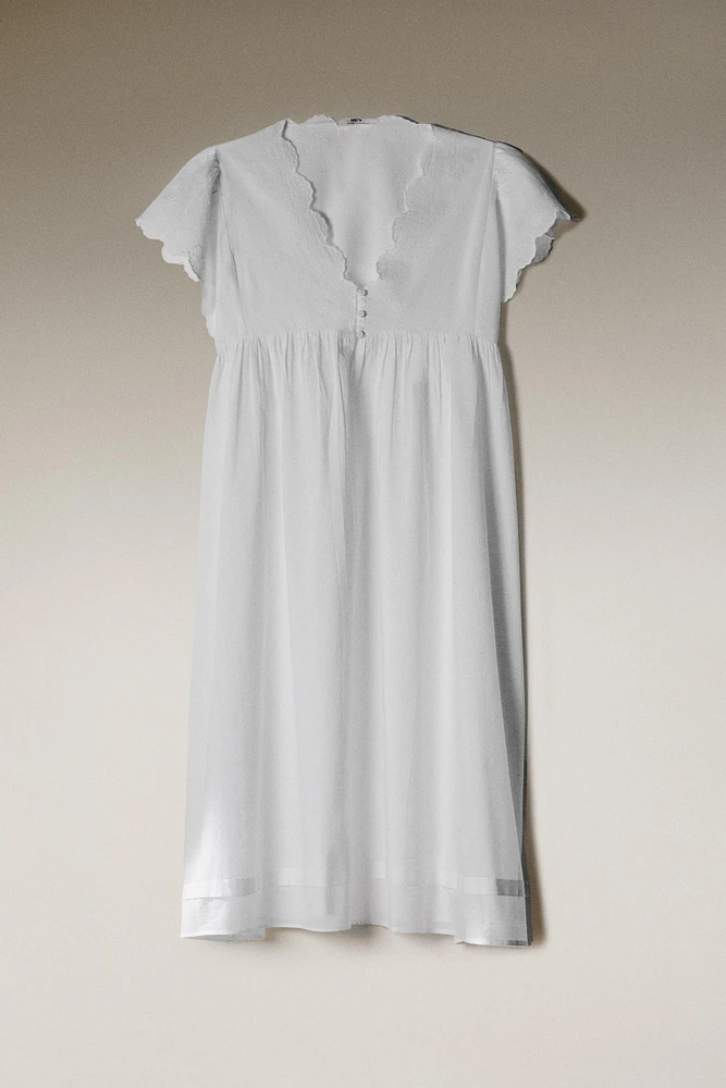SHORT SLEEVE NIGHTGOWN