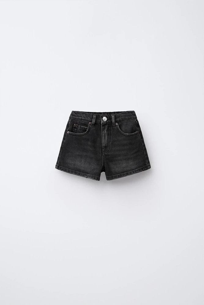 ANIMAL PRINT STAR PATCH DENIM SHORTS