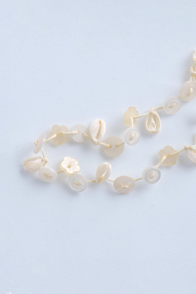 ZARA TIMELESS - COLLIER COQUILLAGES ET BOUTONS