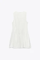 ROBE COURTE LACETS GODETS
