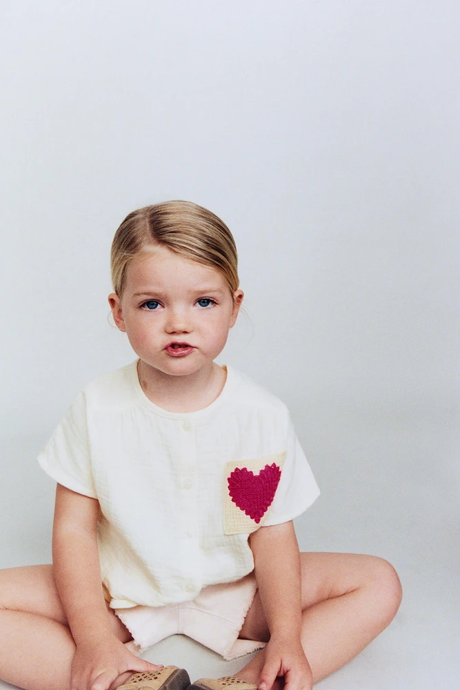 TEXTURED HEART POCKET SHIRT