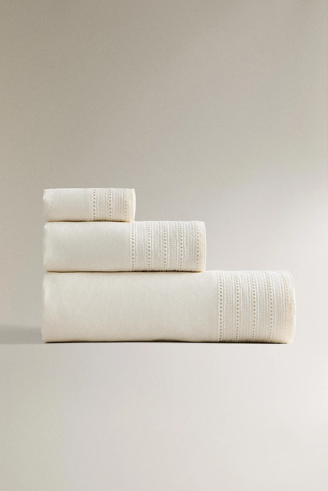 HEMSTITCHED LINEN BATH TOWEL