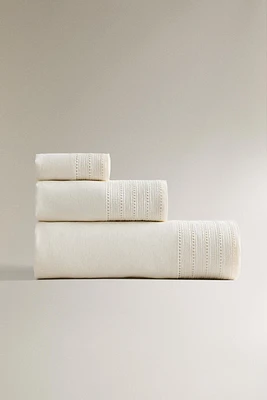 HEMSTITCHED LINEN BATH TOWEL