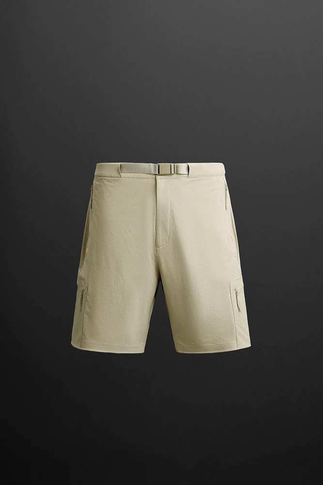 TECHNICAL CARGO SHORTS