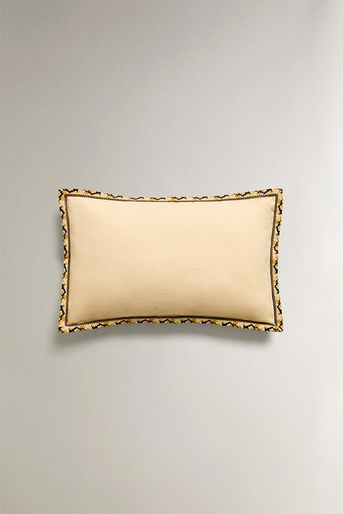 HOUSSE DE COUSSIN BORD GÉOMÉTRIQUE