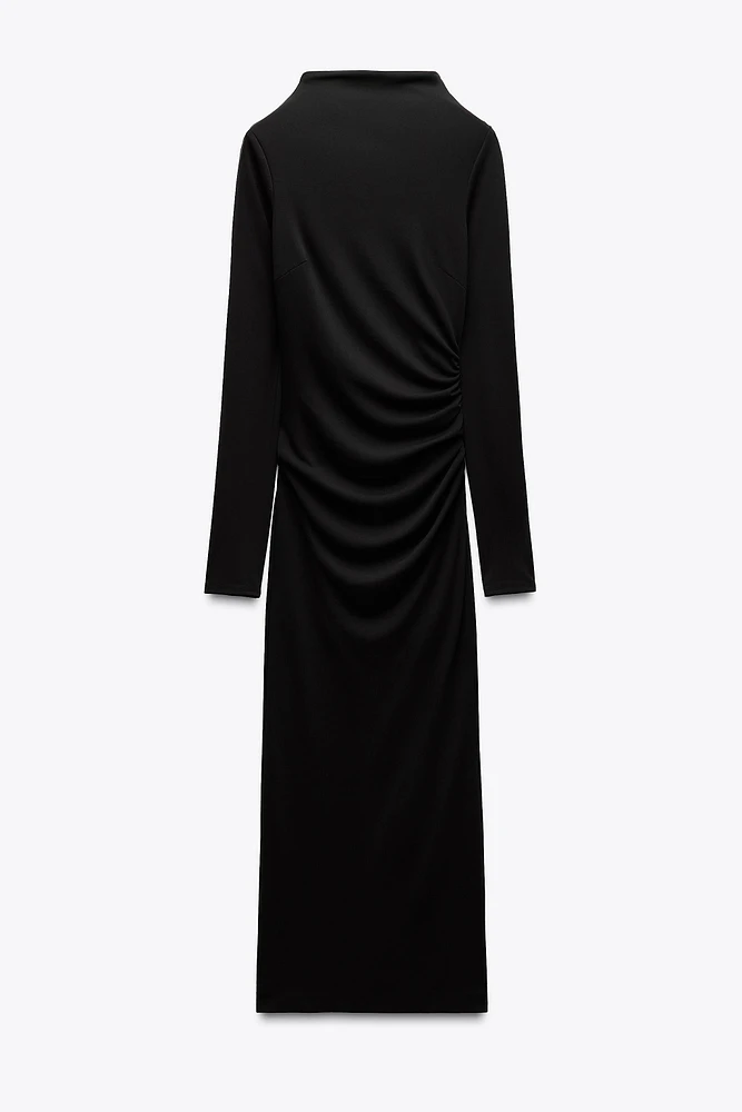 ROBE DRAPÉE À DOS NU