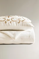 EMBROIDERED COTTON QUILT