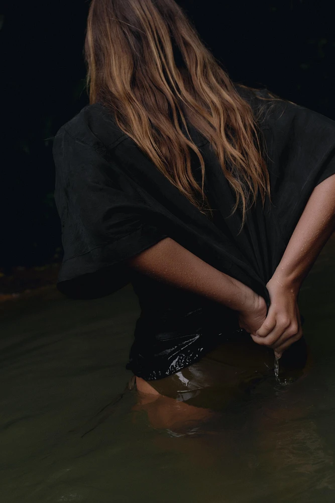 FLOWY POCKET SHIRT