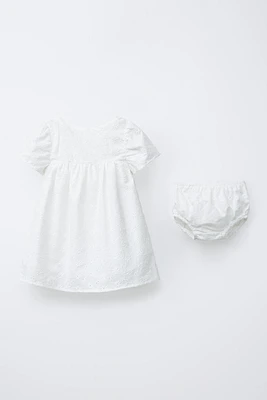 ROBE ET CULOTTE BRODÉES SUISSES