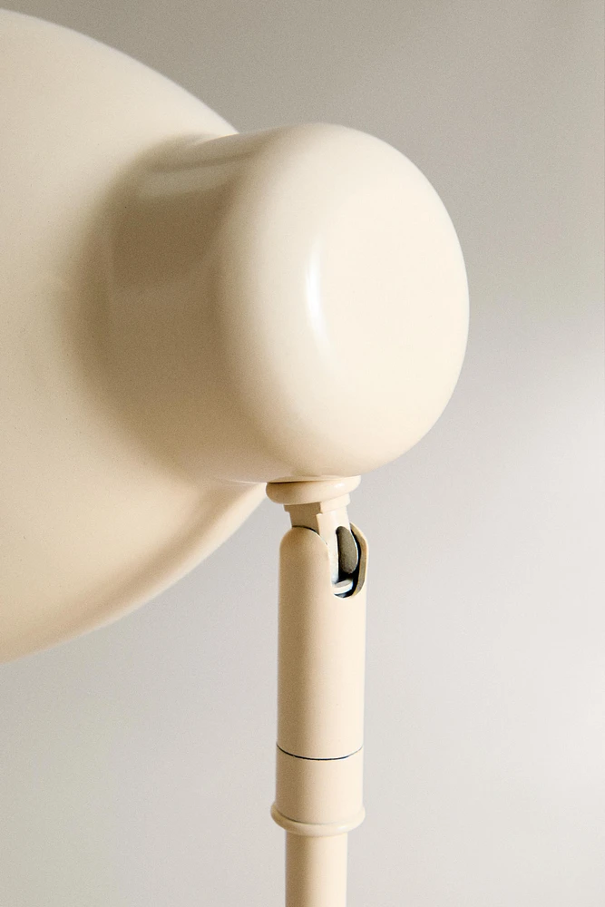 LAMPE | APPLIQUE MURALE FER
