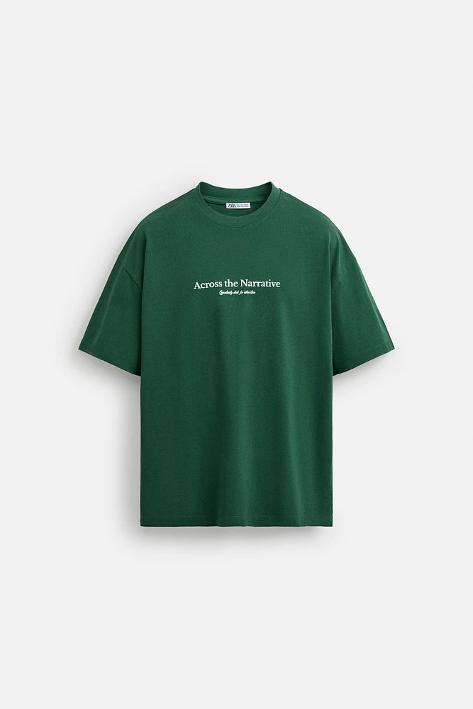 T-SHIRT À INSCRIPTIONS IMPRIMÉES