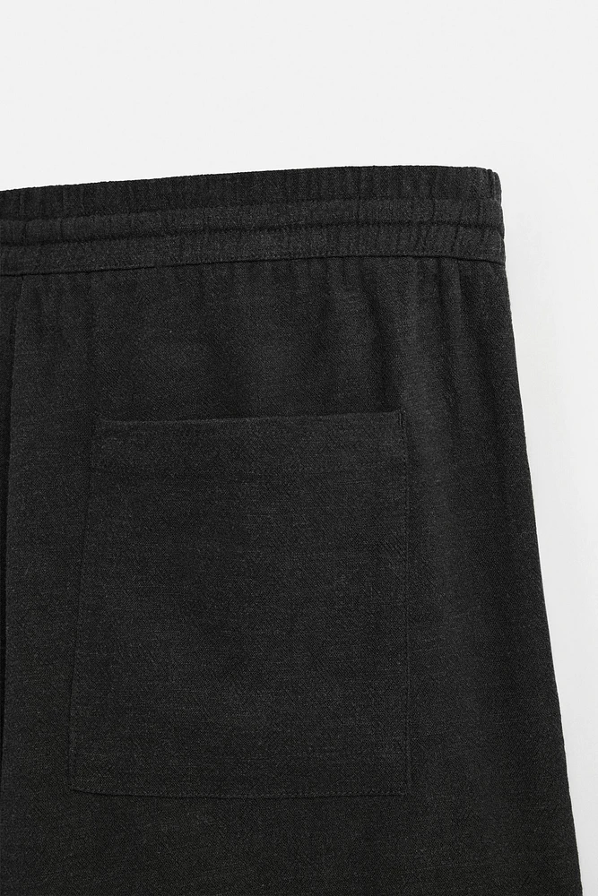 SHORTS WITH LINEN