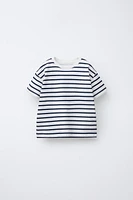LOT DE TROIS T-SHIRTS UNIS ET À RAYURES