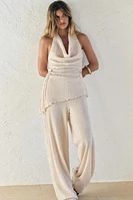 TEXTURED FLOWY PANTS