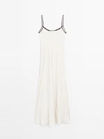 Robe midi style nuisette satinée