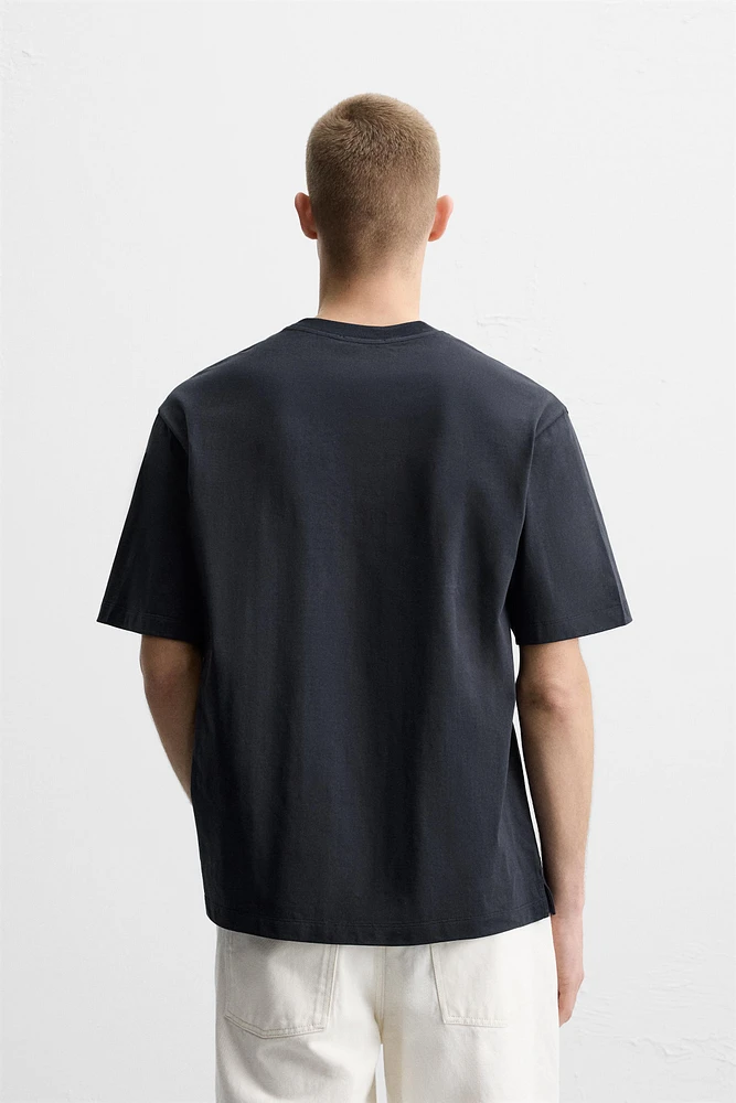 CONTRAST STRIPE T-SHIRT