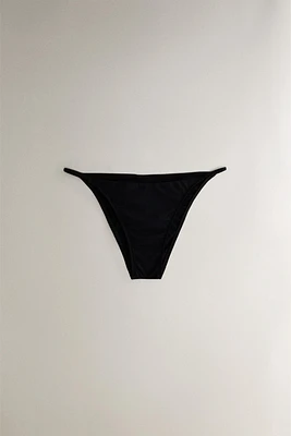 BEACH BIKINI BOTTOMS WITH THIN STRAPS