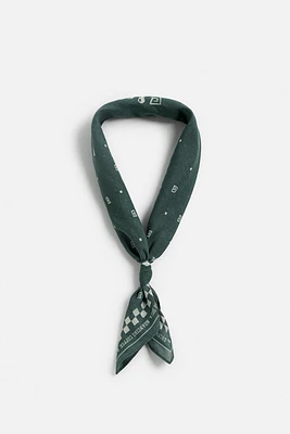CONTRAST PRINT BANDANA