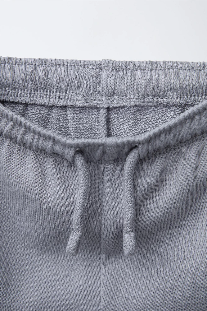 ENSEMBLE DE JOGGING ÉTIQUETTE