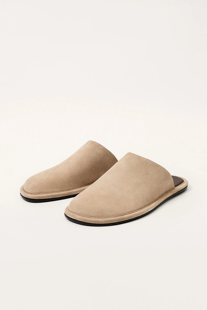 SABOTS EN CUIR ÉDITION LIMITÉE