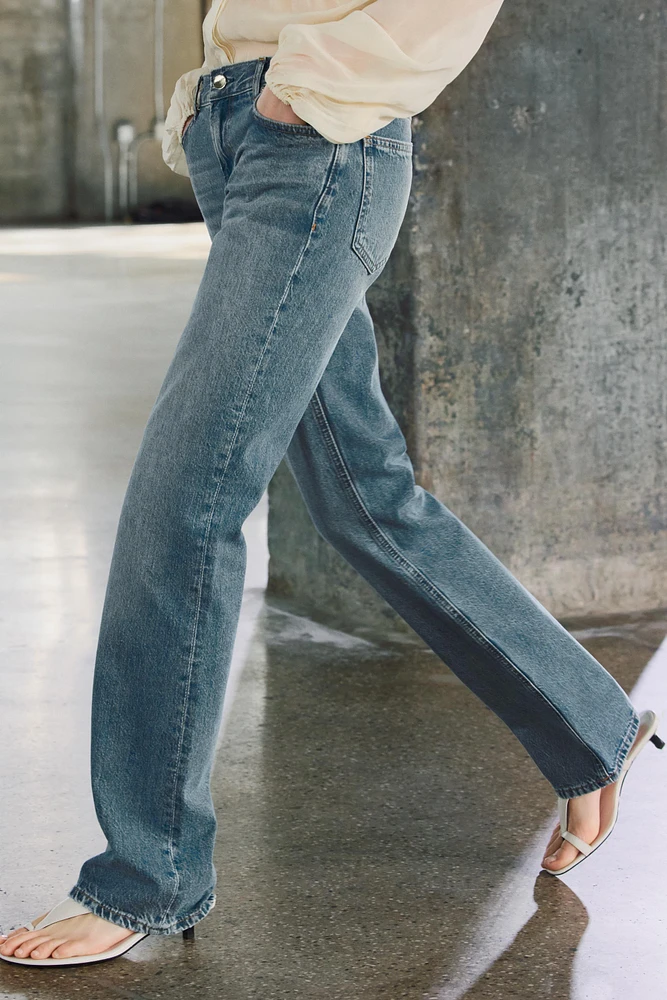 ZW COLLECTION LOW RISE STRAIGHT BOOTCUT JEANS