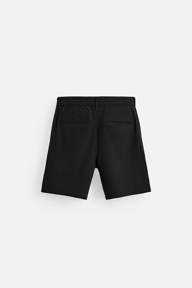 TEXTURED REGULAR FIT SHORTS