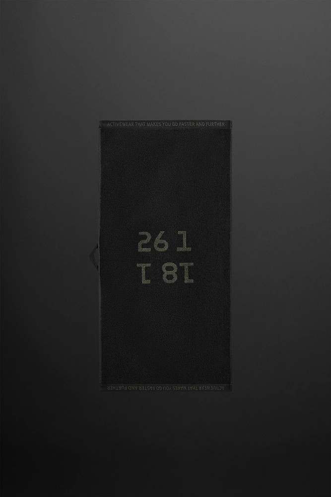 SMALL WORKOUT TOWEL