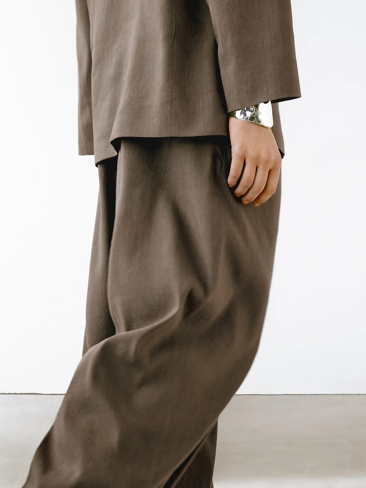 Pantalon droit à pinces en lin mélangé