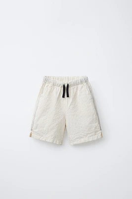 SHORT À RAYURES