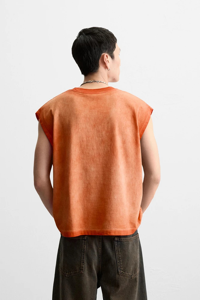 T-SHIRT TANK DÉLAVÉ BRODÉ