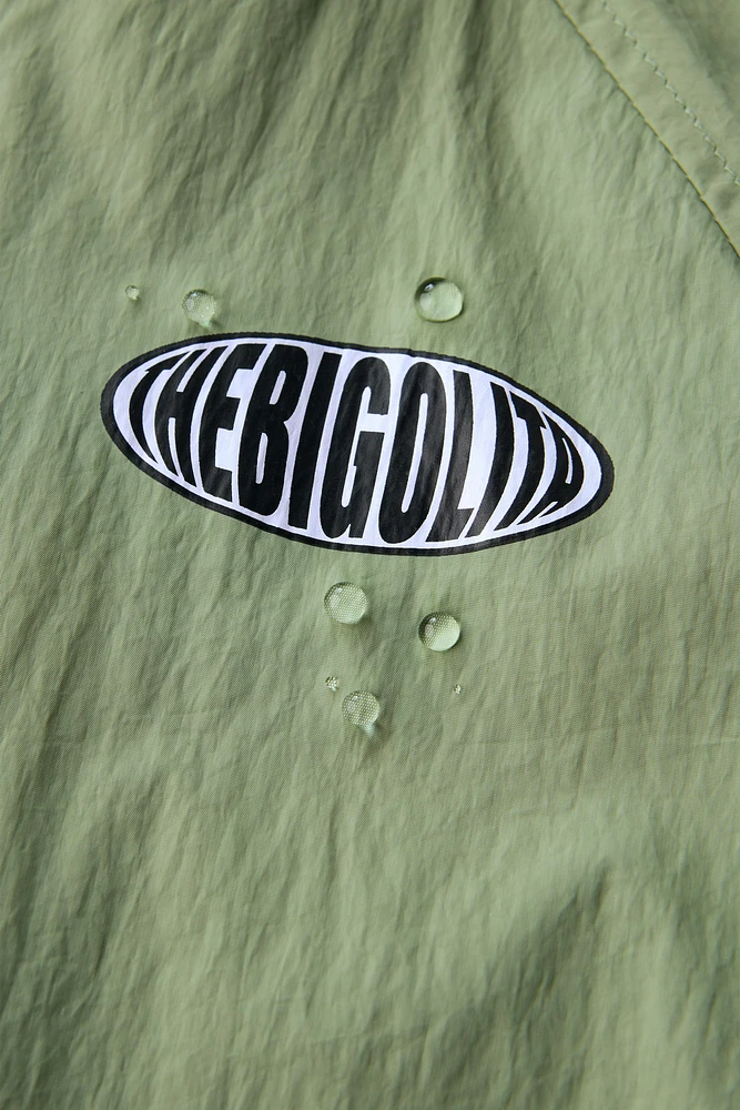 HOODED WATER REPELLENT RAINCOAT