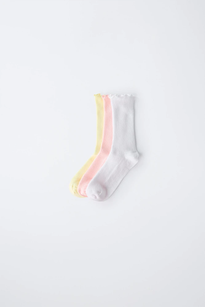 THREE-PACK OF LONG RUFFLY TRIM SOCKS