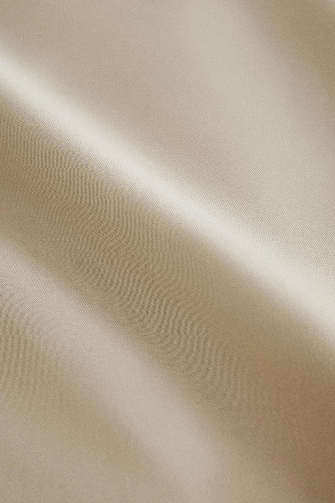 THICK SATEEN FITTED SHEET (300 THREAD COUNT