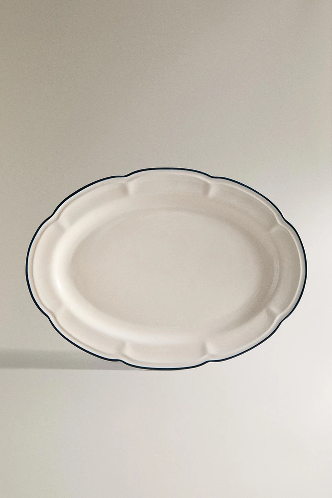 SERVING DISH WITH CONTRAST RIM