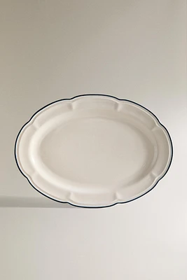 SERVING DISH WITH CONTRAST RIM