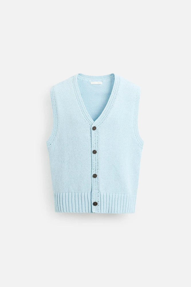 KNIT VEST