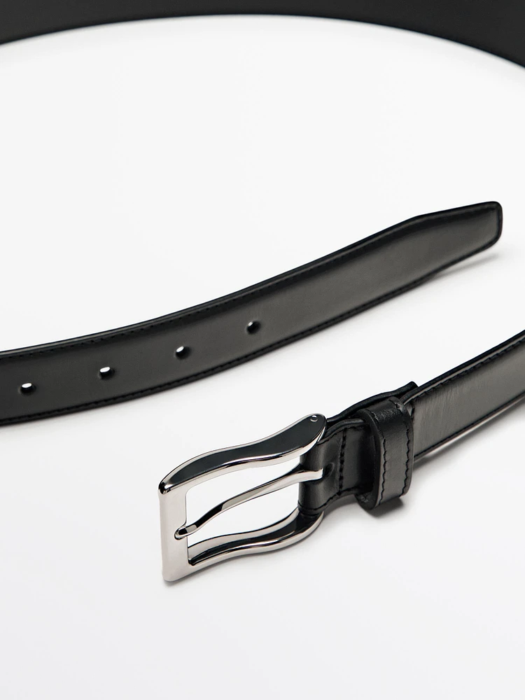 Smart nappa leather belt with topstitching