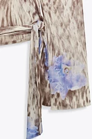 PRINTED TULLE WRAP TOP