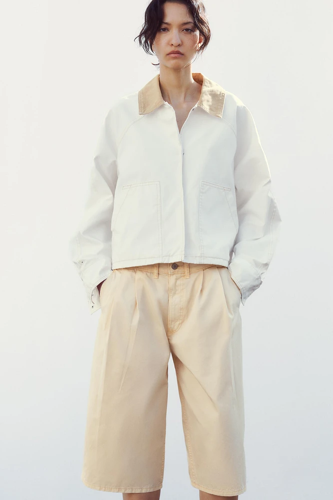 VESTE CIRÉE AVEC COL EN CONTRASTE