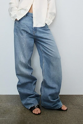 RELAXED OVERSIZE HIGH-WAIST RHINESTONE JEANS